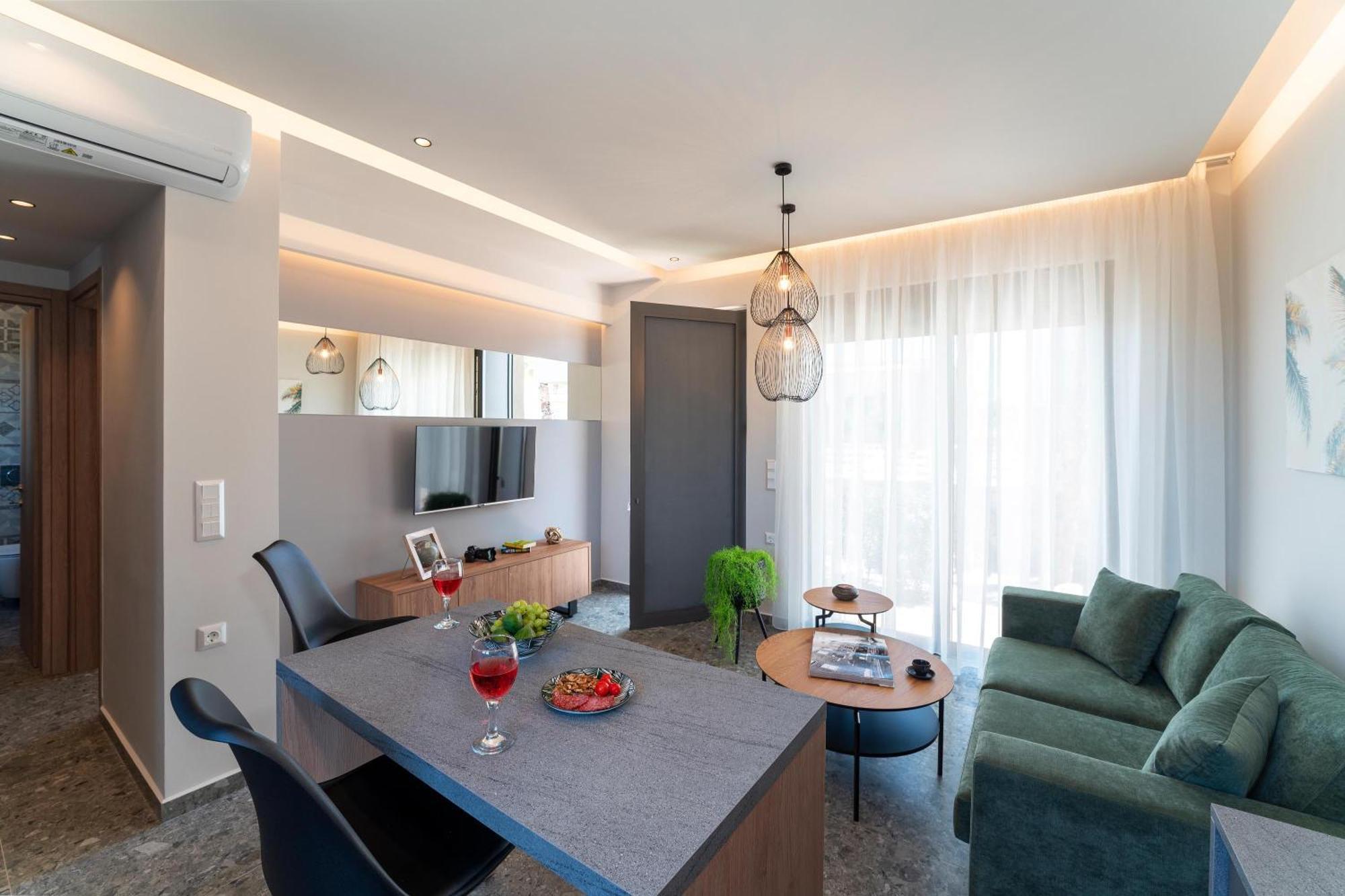 Palmeral Luxury Suites Kremastí Habitación foto