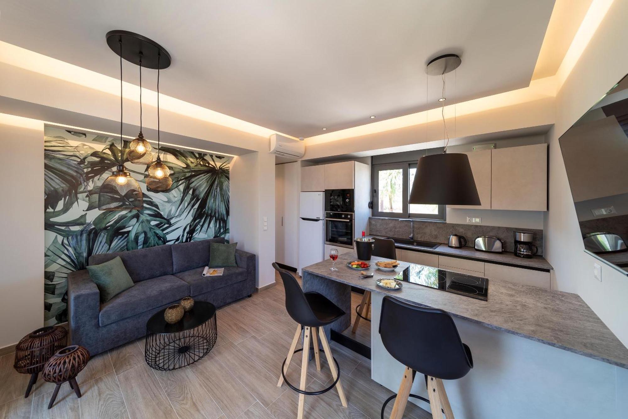 Palmeral Luxury Suites Kremastí Habitación foto