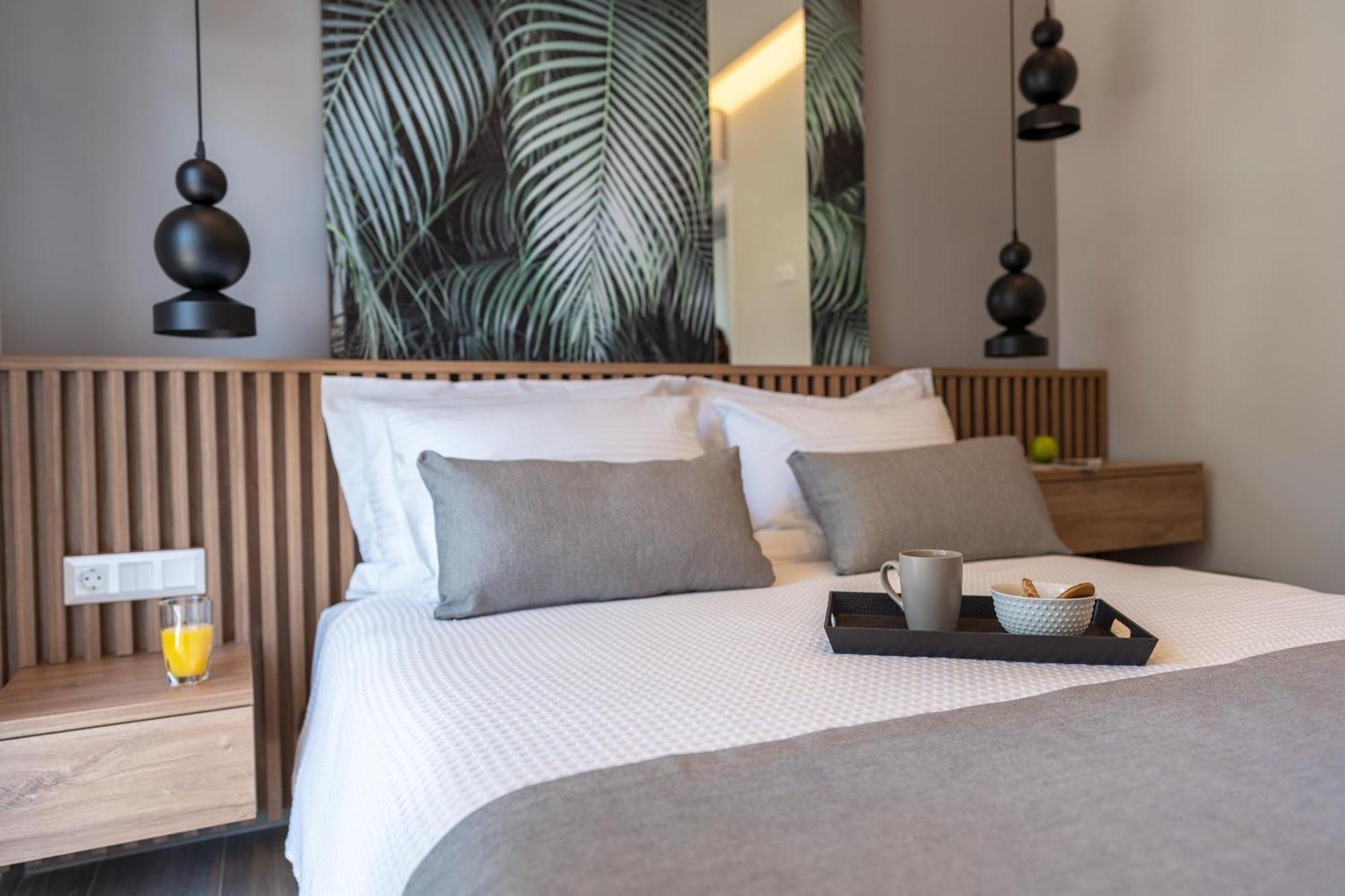 Palmeral Luxury Suites Kremastí Habitación foto