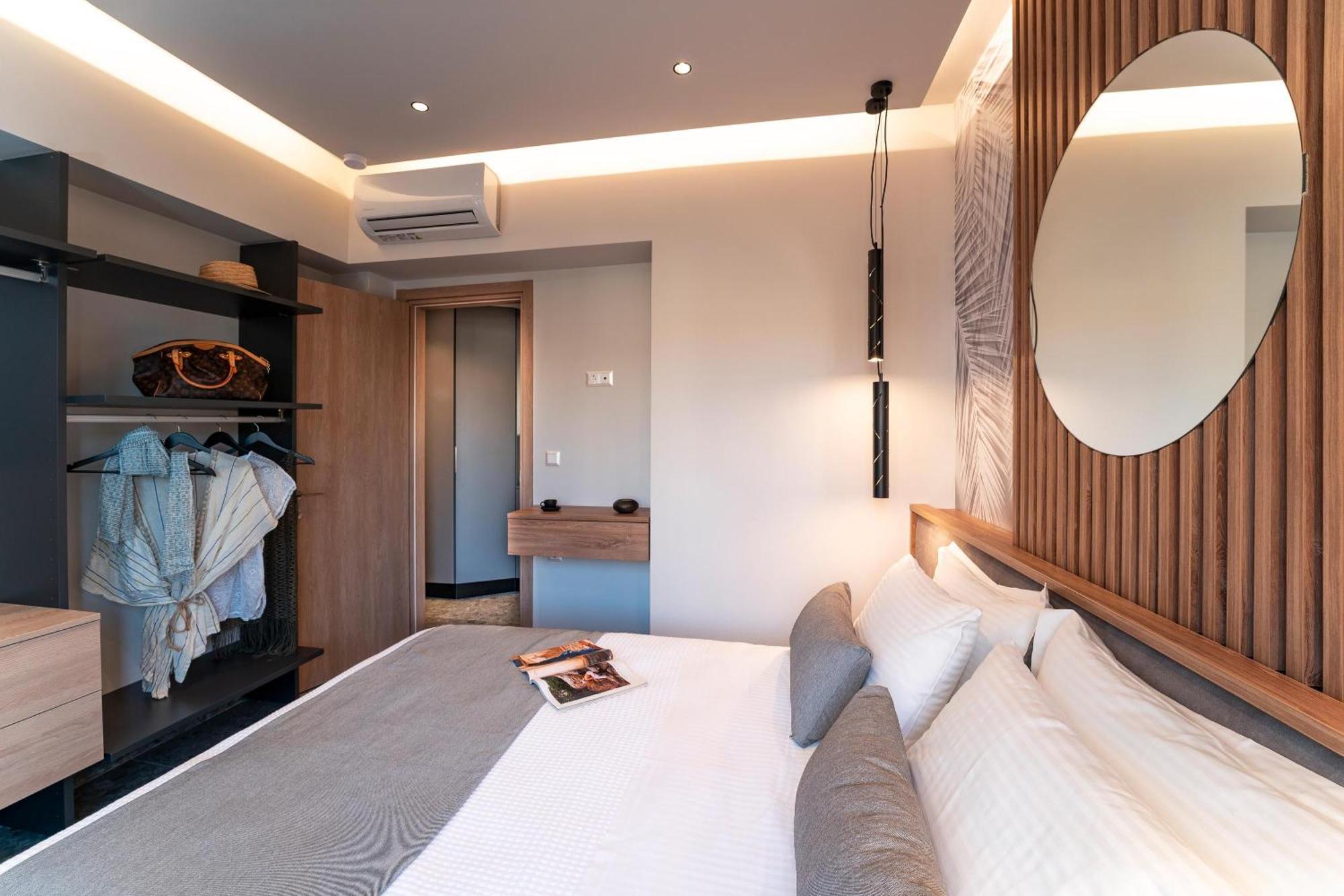 Palmeral Luxury Suites Kremastí Habitación foto